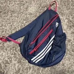 adidas 斜めがけボディパック