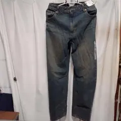 新品。未使用。GU バレルレッグジーンズ XXL。価格2,990円