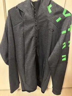 Oakley グレー フード付きパーカー