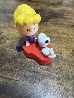 ☆値下げ☆ マクドナルドハッピーセット　Peanuts シュローダー スヌーピー
