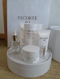 コスメデコルテの限定コフレ「AQ ラディアンス コフレ I」