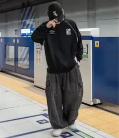 kutir ラグランスリーブ トレーナー 黒/グレー スウェット