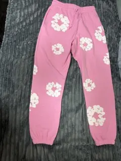 DENIM TEARS ピンク 花柄 スウェットパンツ S