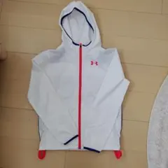 Under Armour フード付きウィンドブレーカー