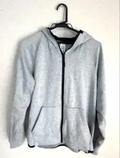 TIGORA グレーパーカー