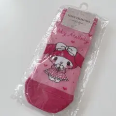 【サンリオ】マイメロちゃん　綿棒ケースと ソックス（新品）
