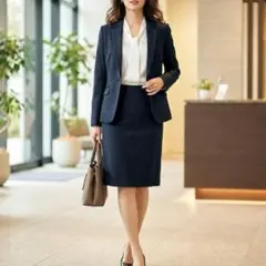 ナチュラルビューティーベーシック　ネイビー スーツ　ストライプ　紺　フォーマル