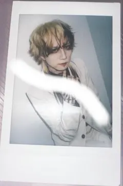 JILUKA Zyeanチェキ、缶バッジ JILUKA Zyean 缶バッジ - メルカリ
