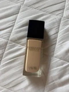 Dior リキッドファンデーショングロウ　1W ほぼ未使用のサムネイル