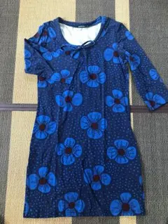 marimekko　マリメッコ　花柄ワンピースのサムネイル