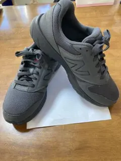 Item thumbnail for item 2511a8e8-8df7-4b38-9497-3784fb9bb1a8