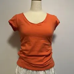 ZARA オレンジ Vネック 半袖 カットソー ❣️のサムネイル