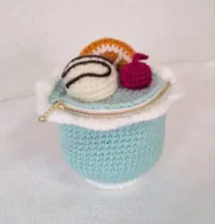 クリームソーダ　ポーチ　ファスナー　小物入れ　ハンドメイド　編み物