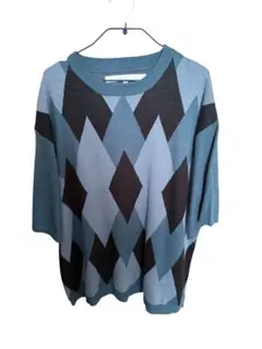 オーバーサイズニット 青と黒のダイヤモンドパターン