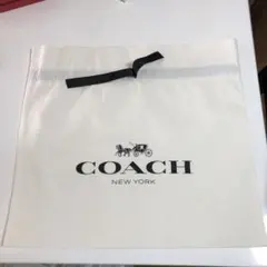 COACH コーチ ロゴ入り収納袋 ホワイト　一枚