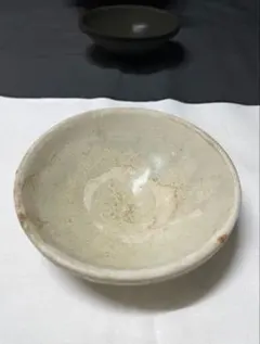 絵粉引 絵刷毛目 李朝 鶏龍山窯 時代物 骨董品 ぐい呑 杯 - メルカリ