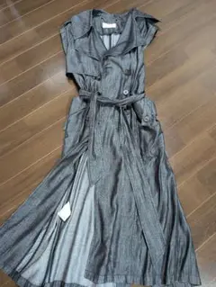 BCBGMAXAZRIA ノースリーブコート