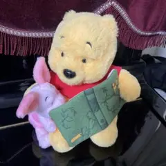 ディズニー　リゾート　プーさん　ピグレット 本　ぬいぐるみ