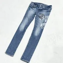 Item thumbnail for item 72ef85b5-e9f4-4134-a0aa-35b06f48b8c6