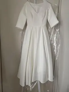 ホワイトウェディングドレス Vネック 7分袖 ミモレ丈 前撮り