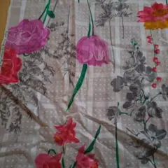再値下げ　レトロ　生地　夏　大同マルタ　花柄 約86cm×140cm