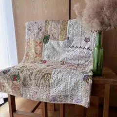 未使用❁エンブロイダリー　アイボリー　パッチワークカンタキルトマルチカバーラグ