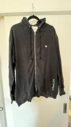 ブラック パーカー