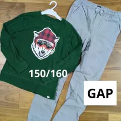 オオカミプリント緑長袖Tシャツとパンツ