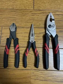 Item thumbnail for item 8225fa15-9af2-4e8e-836b-216ccced8308