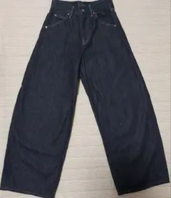 UNIQLO バギーカーブジーンズ 69 NAVYのサムネイル