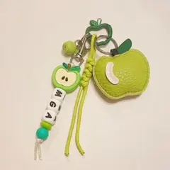 青リンゴ　グリーンアップル　キーホルダー