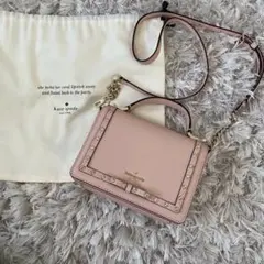 Item thumbnail for item acc19367-b36c-46d8-aa24-3299b0dd7c30