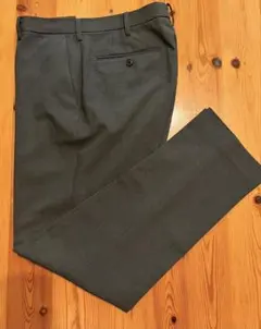 ユニクロ 感動パンツ（ウールライク) ダークグレーW82L76