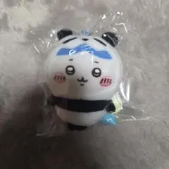 ちいかわ　パンダなマスコット　ハチワレ