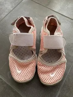 NIKE エアリフト　ピンク　17センチ