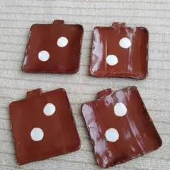 赤茶の四角いお皿、取り皿、ケーキ皿、和菓子などに、多用使い出来ます！