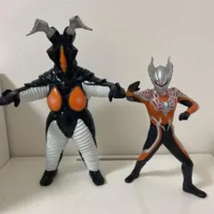 ウルトラマンシリーズ　ビッグサイズソフビゼットン&ゼロ