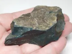 Q-59 出雲石 108g 碧玉 瑪瑙 原石 鑑賞石 自然石 誕生石 鉱石 鉱物