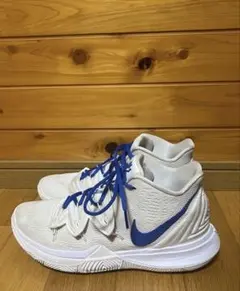 NIKEカイリー8シグネチャー サイン入り - メルカリ