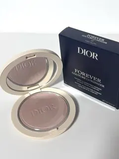 ヤ*ヨ様 【新品未使用品】DIORフォーエヴァーグロウルミナイザー 003