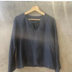 トミーヒルフィガー　カットソー　ネイビー　Sサイズ