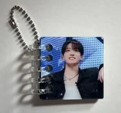 BTS jungkook グク ARIRANG アクリルフォトキーホルダー① - メルカリ