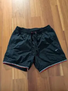 ナイキ　パンツ　ショートパンツ　サイズＭ
