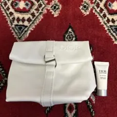 【新品未使用】Dior ポーチ、カプチュールクリーム