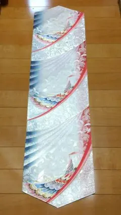 美しき孔雀のテーブルランナー