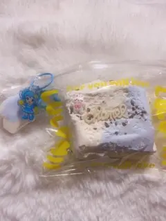 LULUMI スクイーズ トースト 青