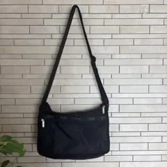 Item thumbnail for item 669320f7-7426-43df-880d-d4c23f478c2b