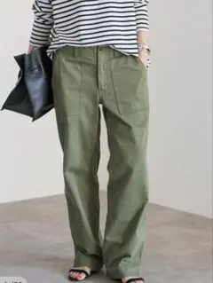 スピックアンドスパン　ルーズベイカーパンツ　カーキ38サイズ