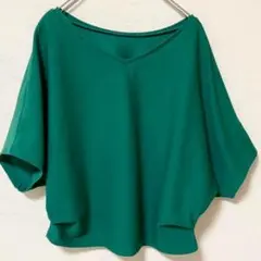 【ジーユー GU】S　カットソー トップス キレイめ　グリーン　緑