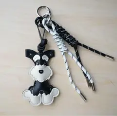 じゃらじゃらキーホルダー　バッグチャーム　キーチャーム　パラコード　犬　黒
